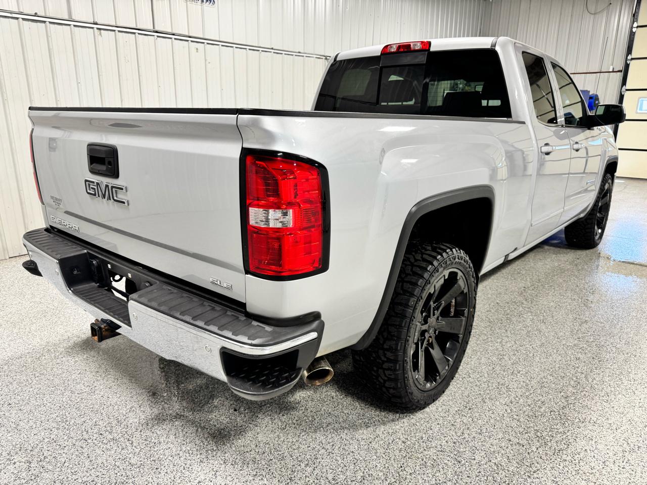 GMC Sierra 1500 4WD Double Cab 143.5" SLE 2018