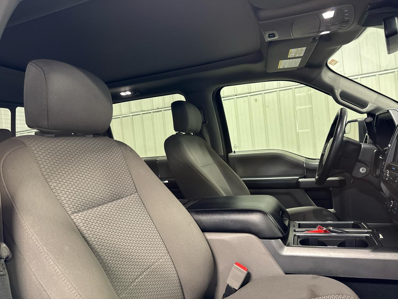 Ford F-150 XLT SuperCrew Short Bed 4WD 2019