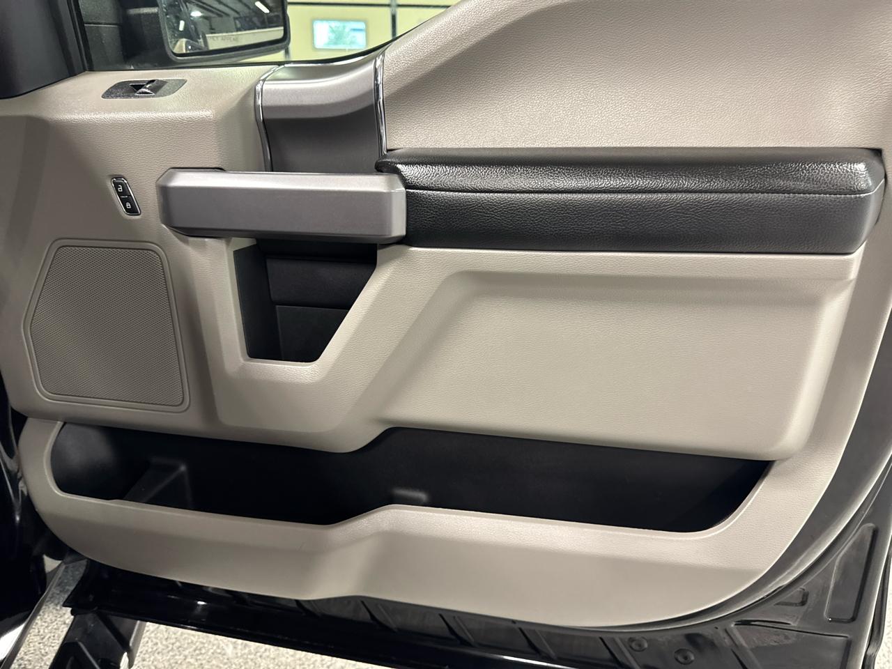 Ford F-150 XLT SuperCrew Short Bed 4WD 2019
