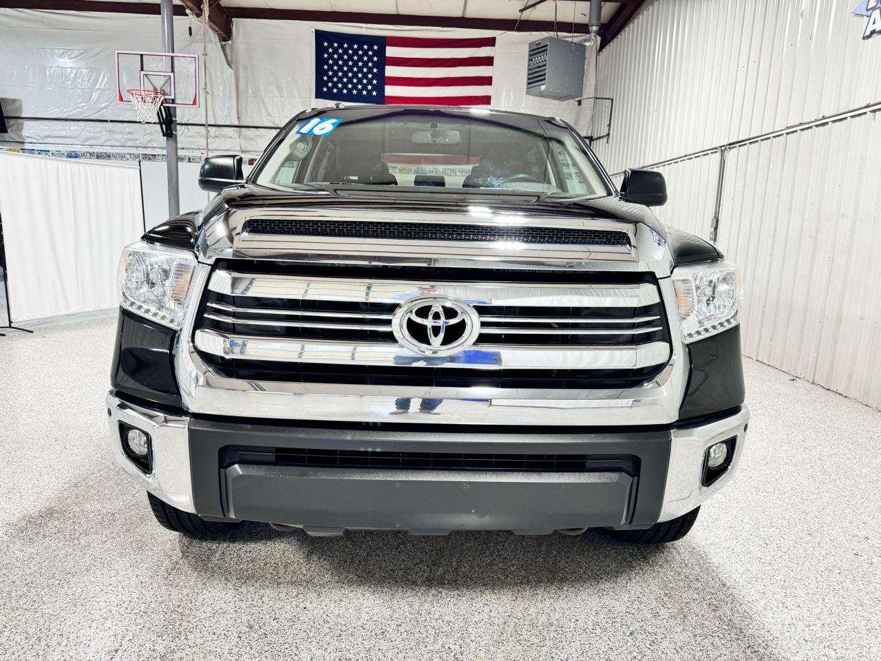 Toyota Tundra 4WD Truck CrewMax 5.7L V8 6-Spd AT TRD Pro (Natl) 2016