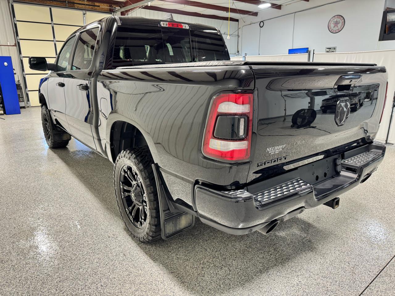 RAM 1500 Sport 4x4 Crew Cab 5'7" Box 2019
