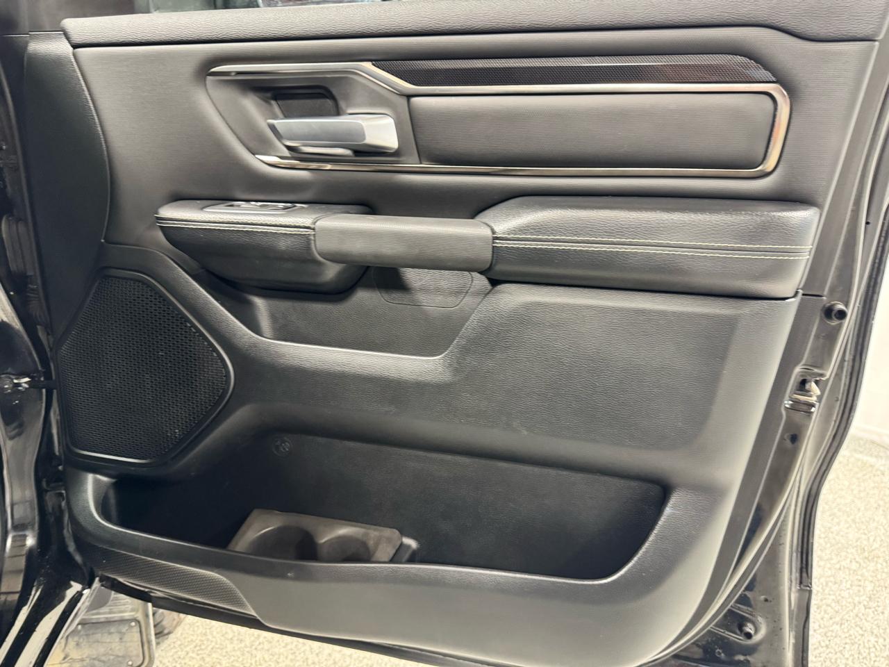 RAM 1500 Sport 4x4 Crew Cab 5'7" Box 2019