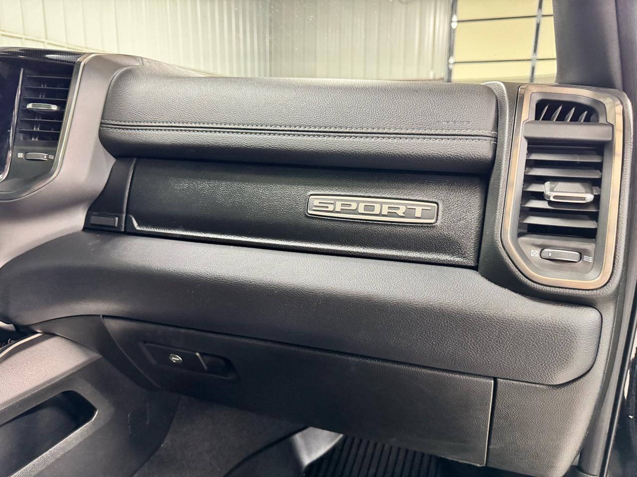 RAM 1500 Sport 4x4 Crew Cab 5'7" Box 2019