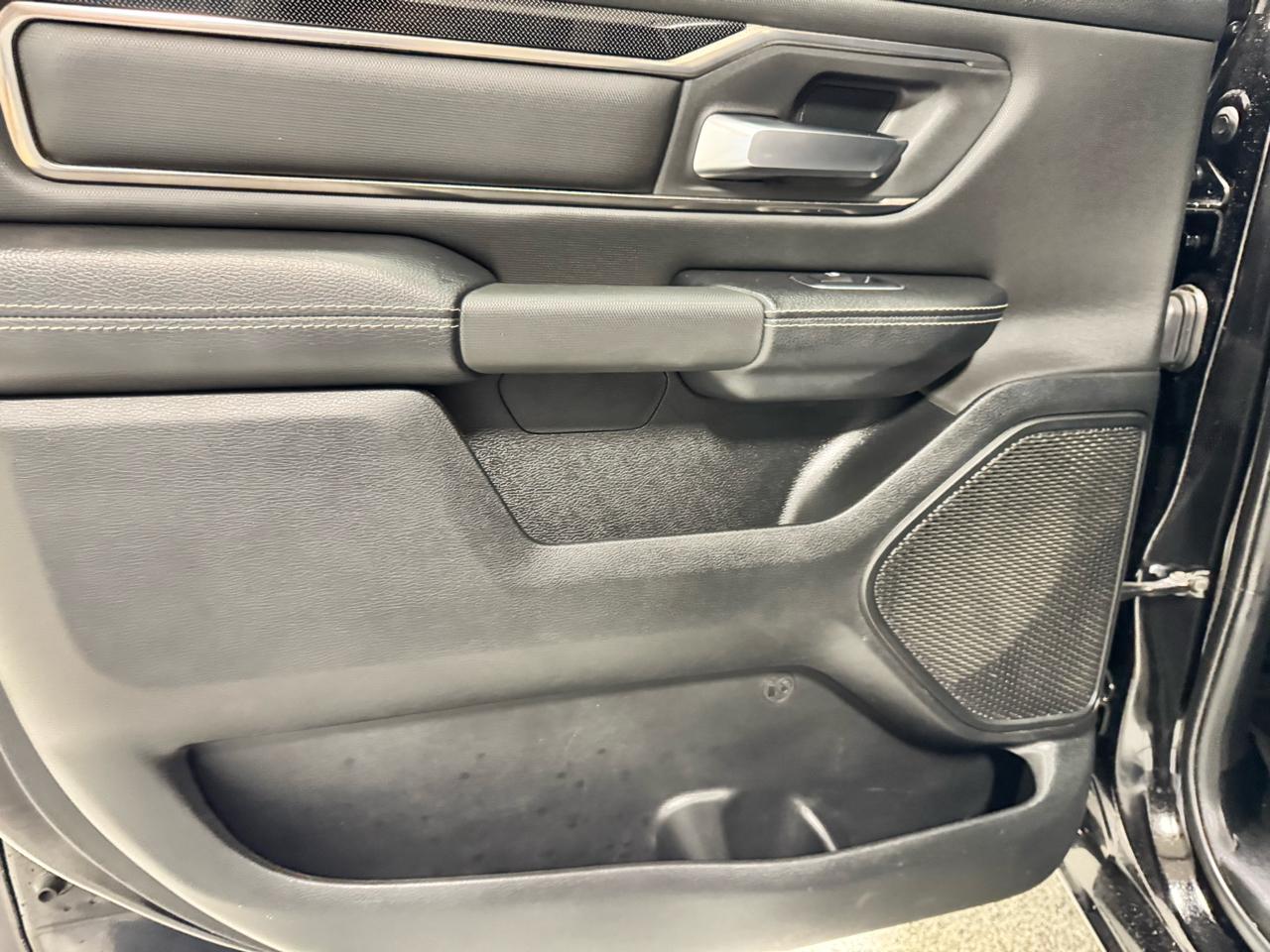 RAM 1500 Sport 4x4 Crew Cab 5'7" Box 2019