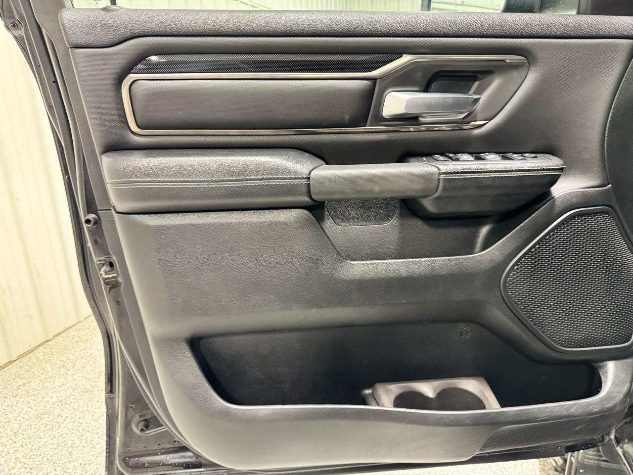RAM 1500 Sport 4x4 Crew Cab 5'7" Box 2019
