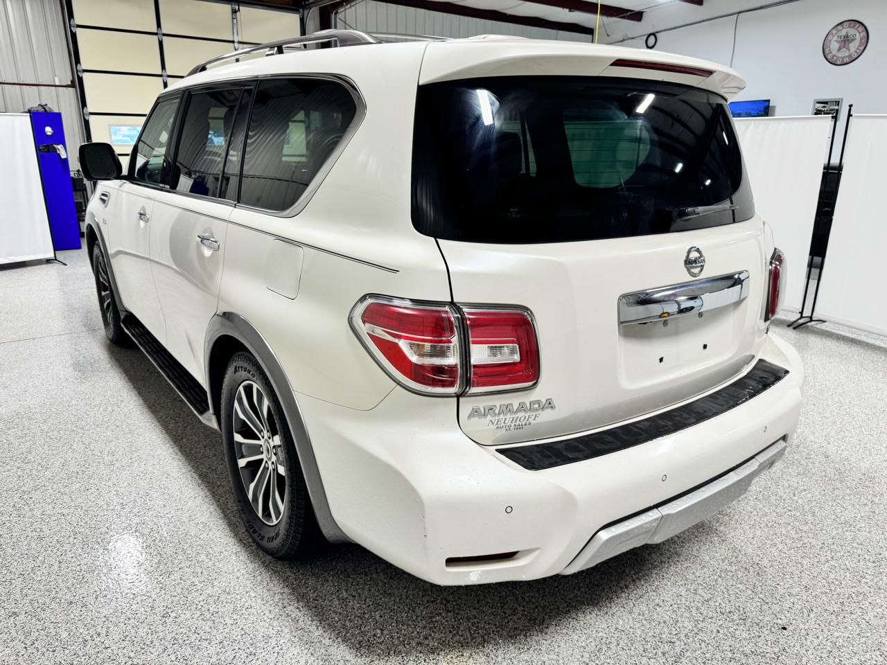 Nissan Armada 4x2 SL 2018