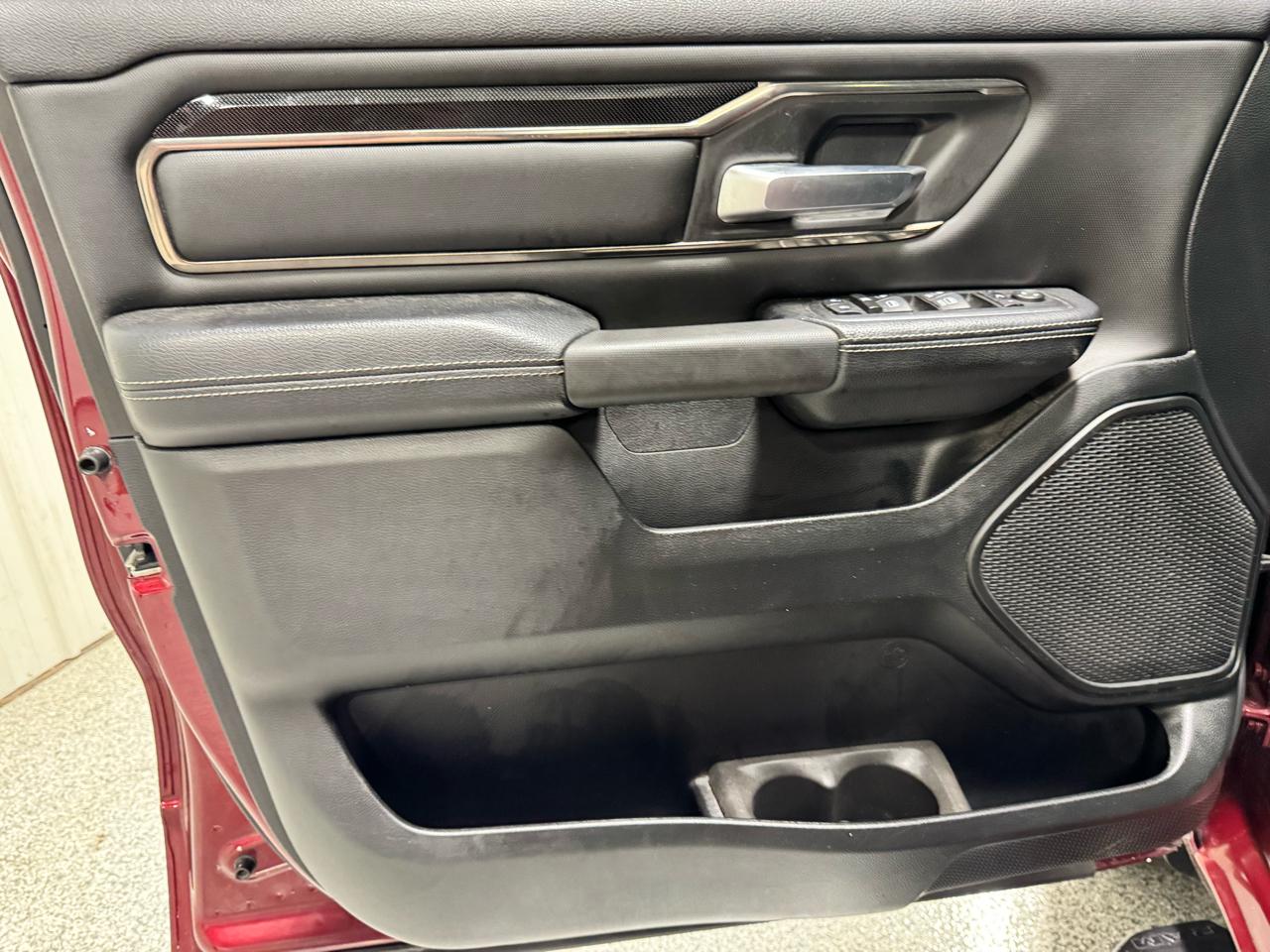 RAM 1500 Sport 4x4 Crew Cab 5'7" Box 2020