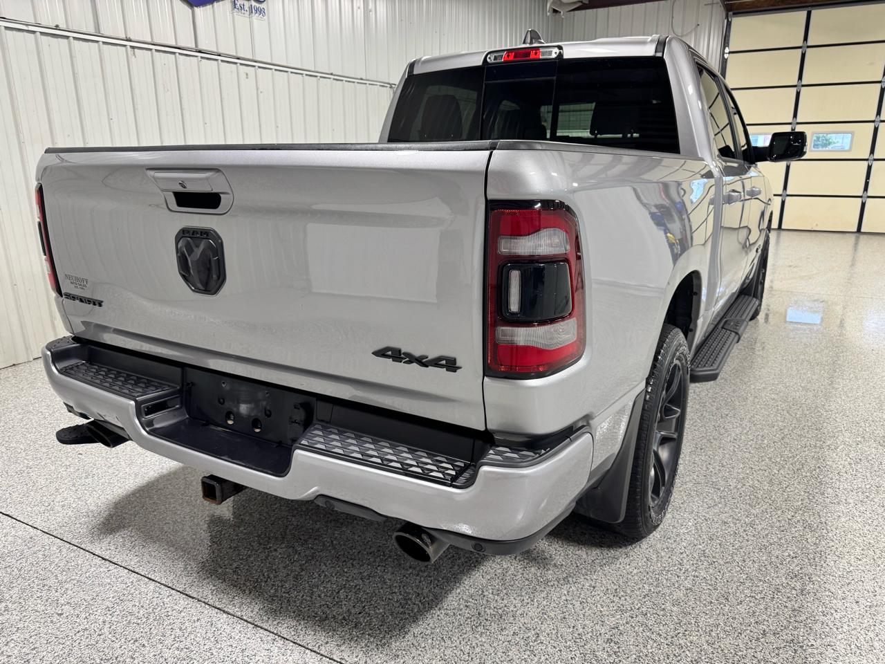 RAM 1500 Sport 4x4 Crew Cab 5'7" Box 2022