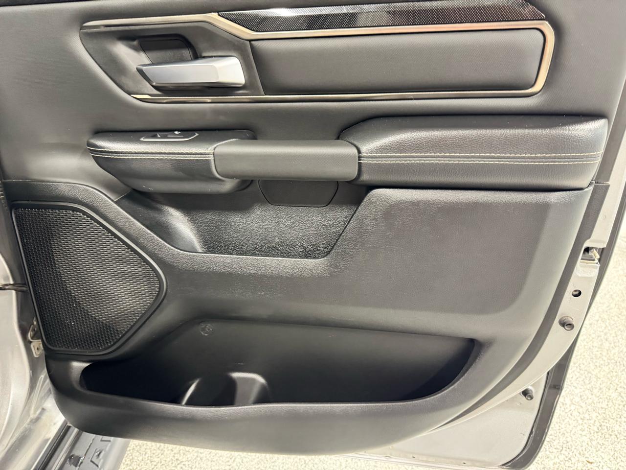 RAM 1500 Sport 4x4 Crew Cab 5'7" Box 2022