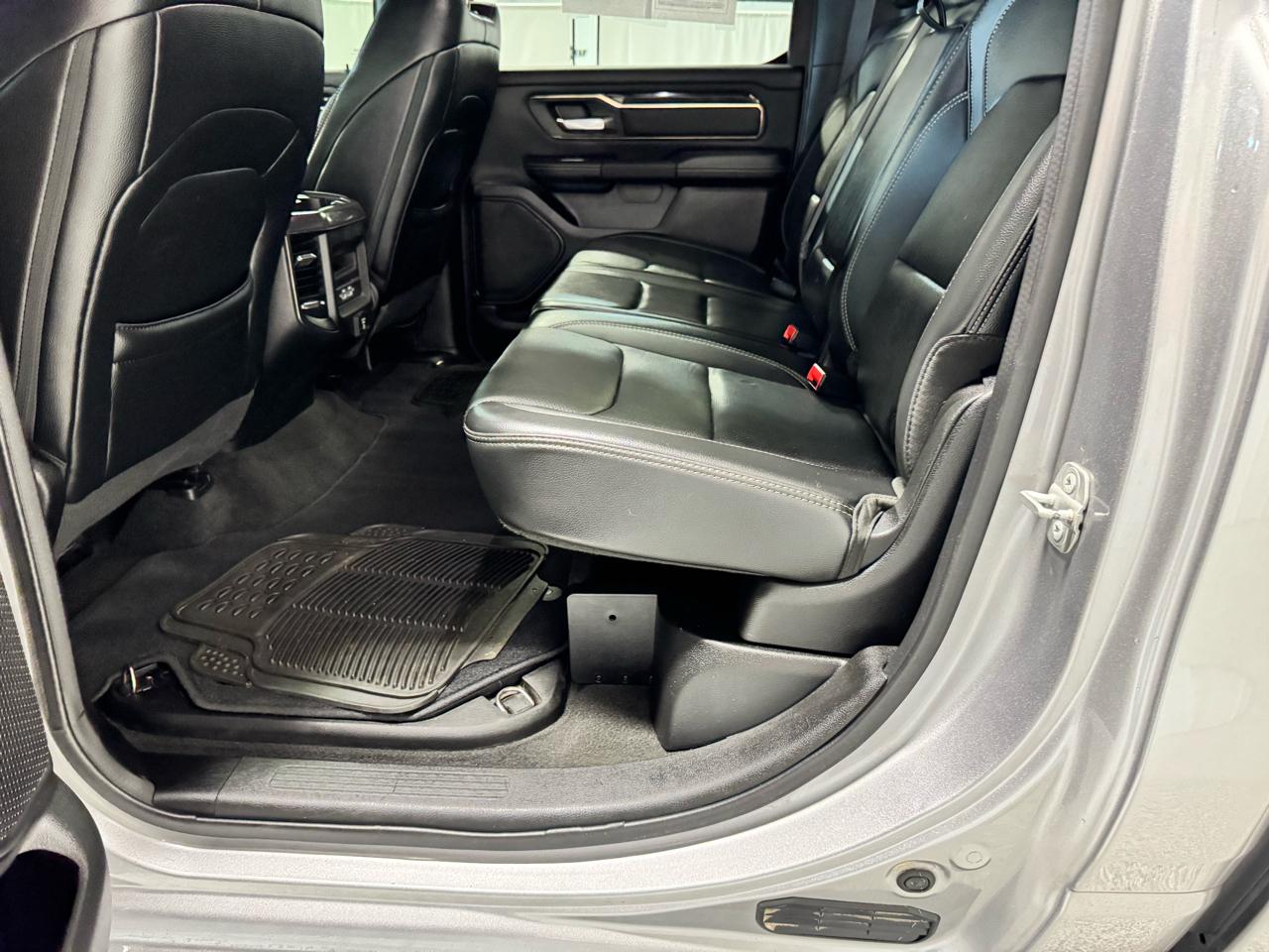 RAM 1500 Sport 4x4 Crew Cab 5'7" Box 2022
