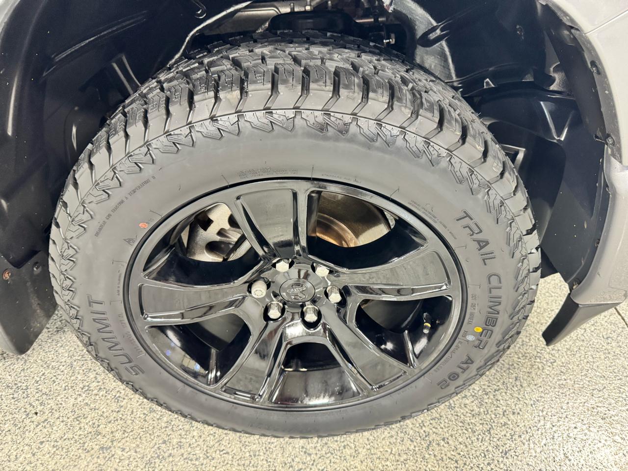 RAM 1500 Sport 4x4 Crew Cab 5'7" Box 2022
