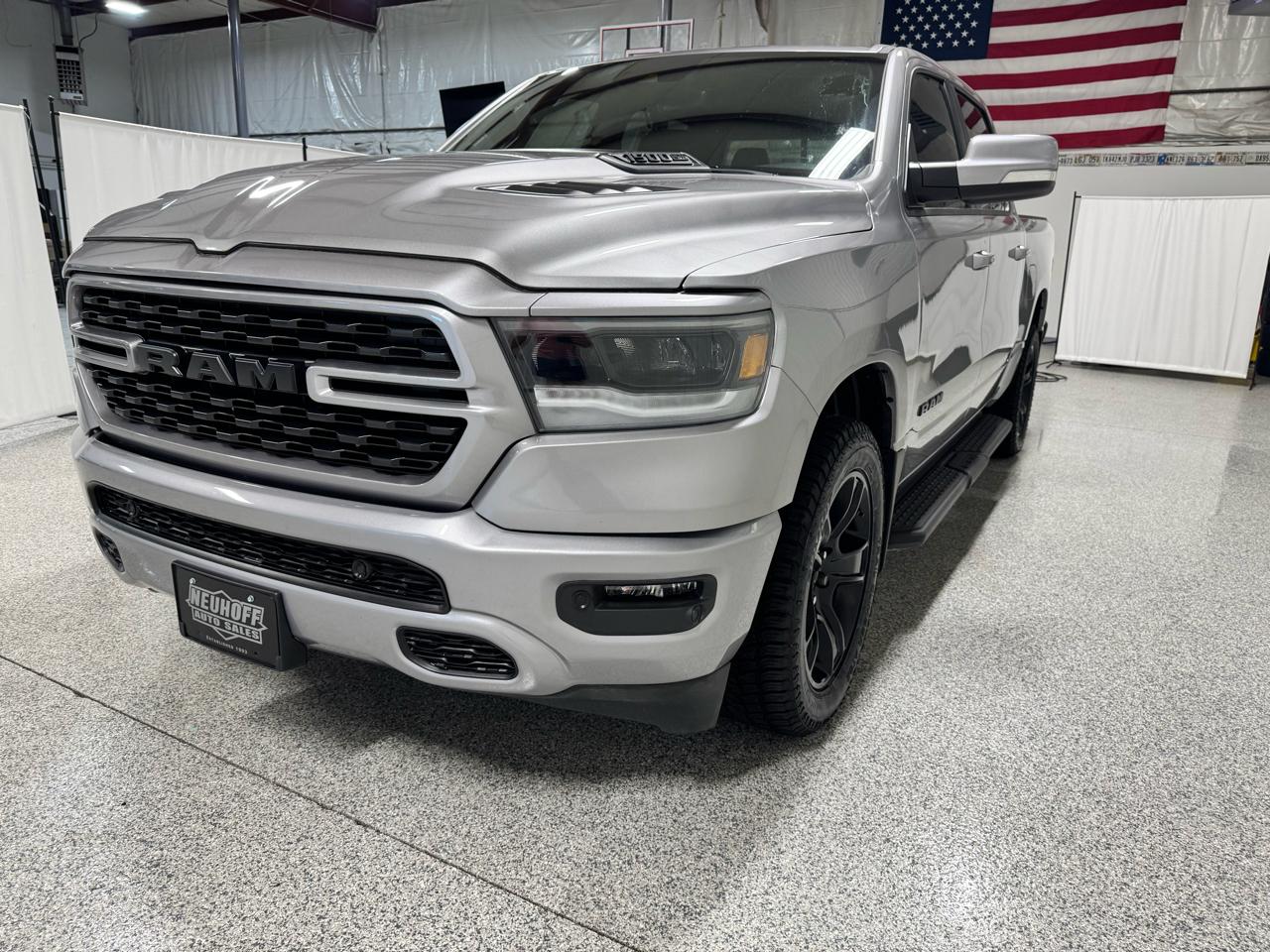 RAM 1500 Sport 4x4 Crew Cab 5'7" Box 2022