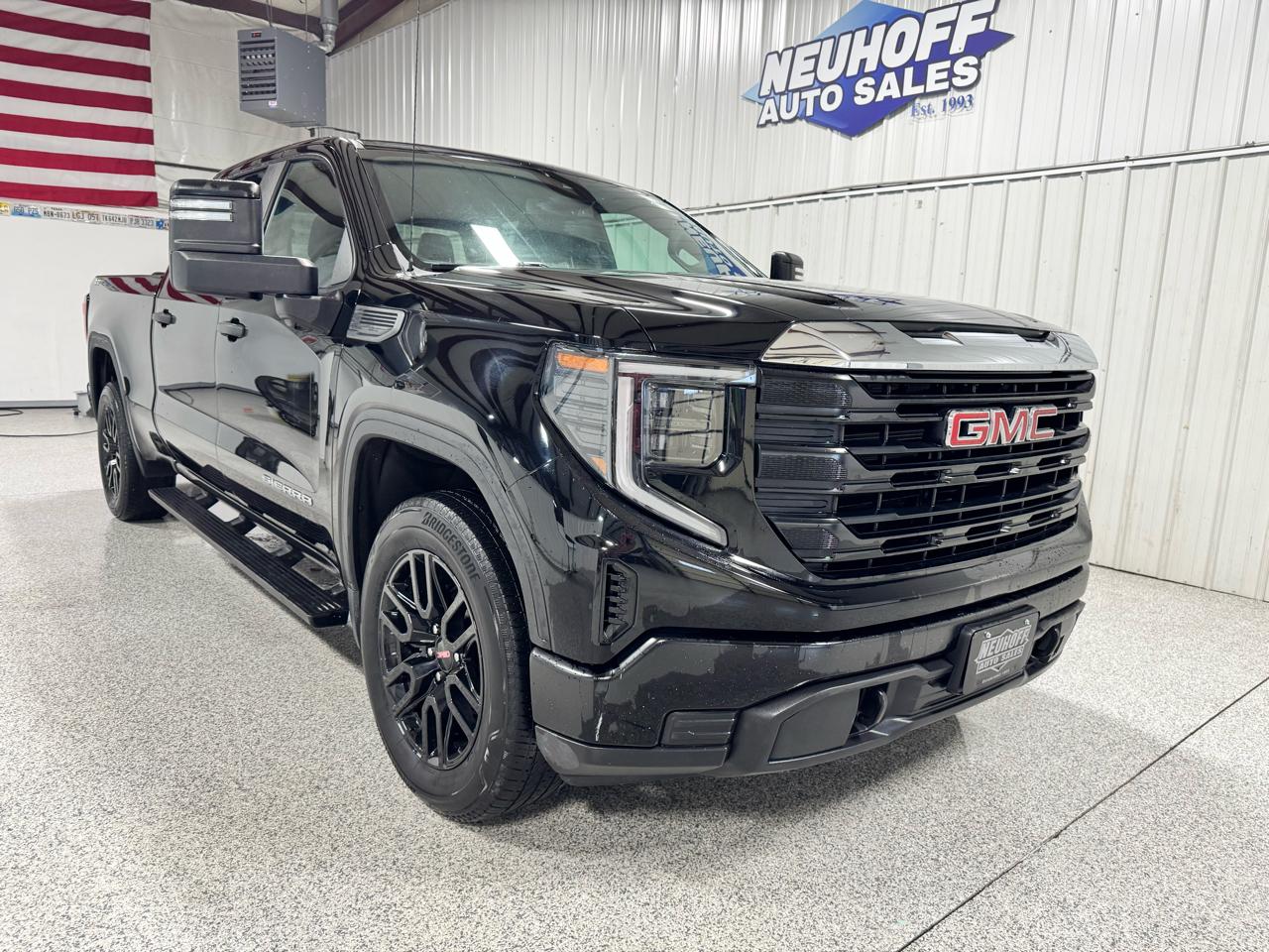GMC Sierra 1500 4WD Crew Cab 157" Pro 2022