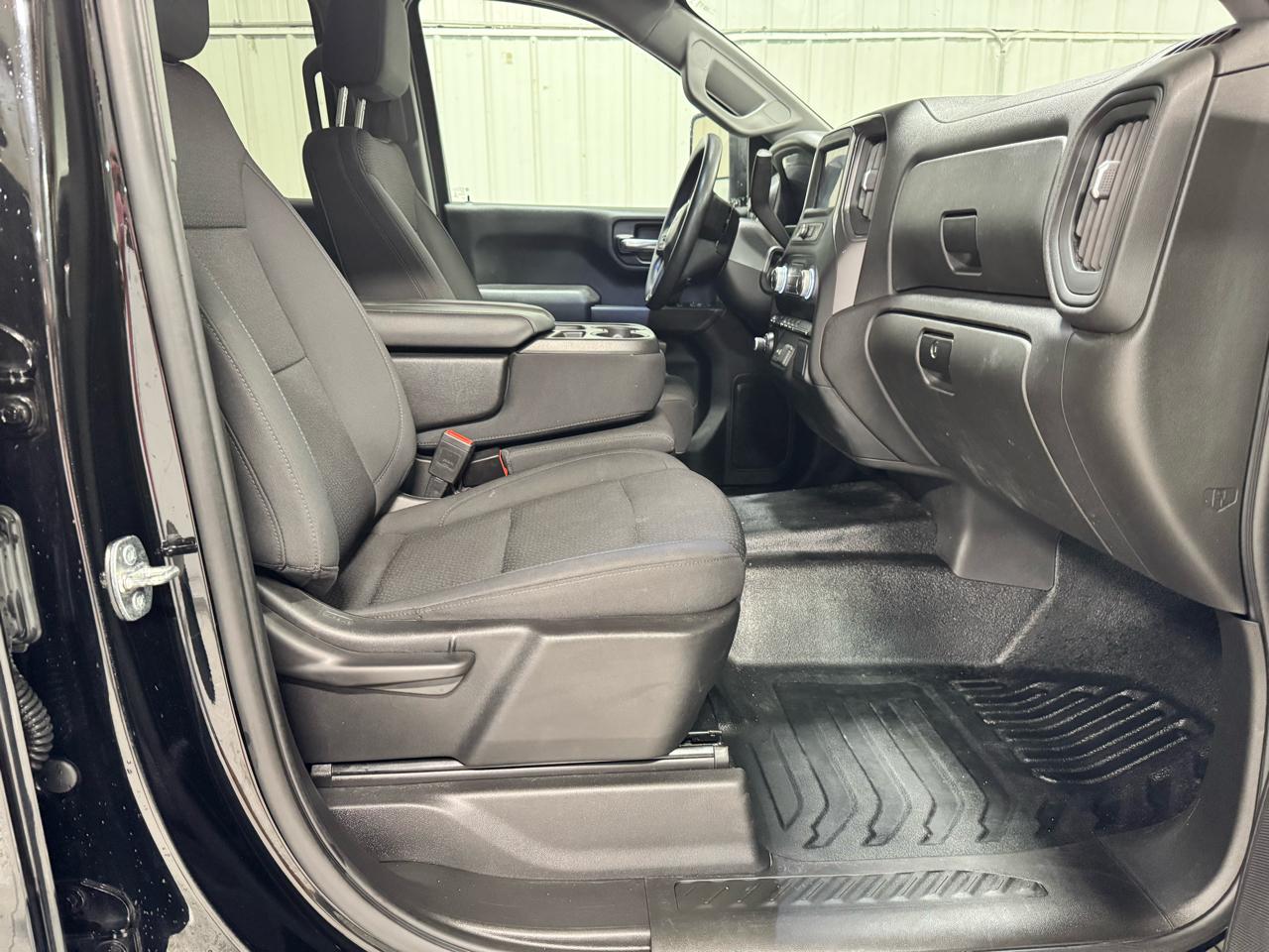 GMC Sierra 1500 4WD Crew Cab 157" Pro 2022
