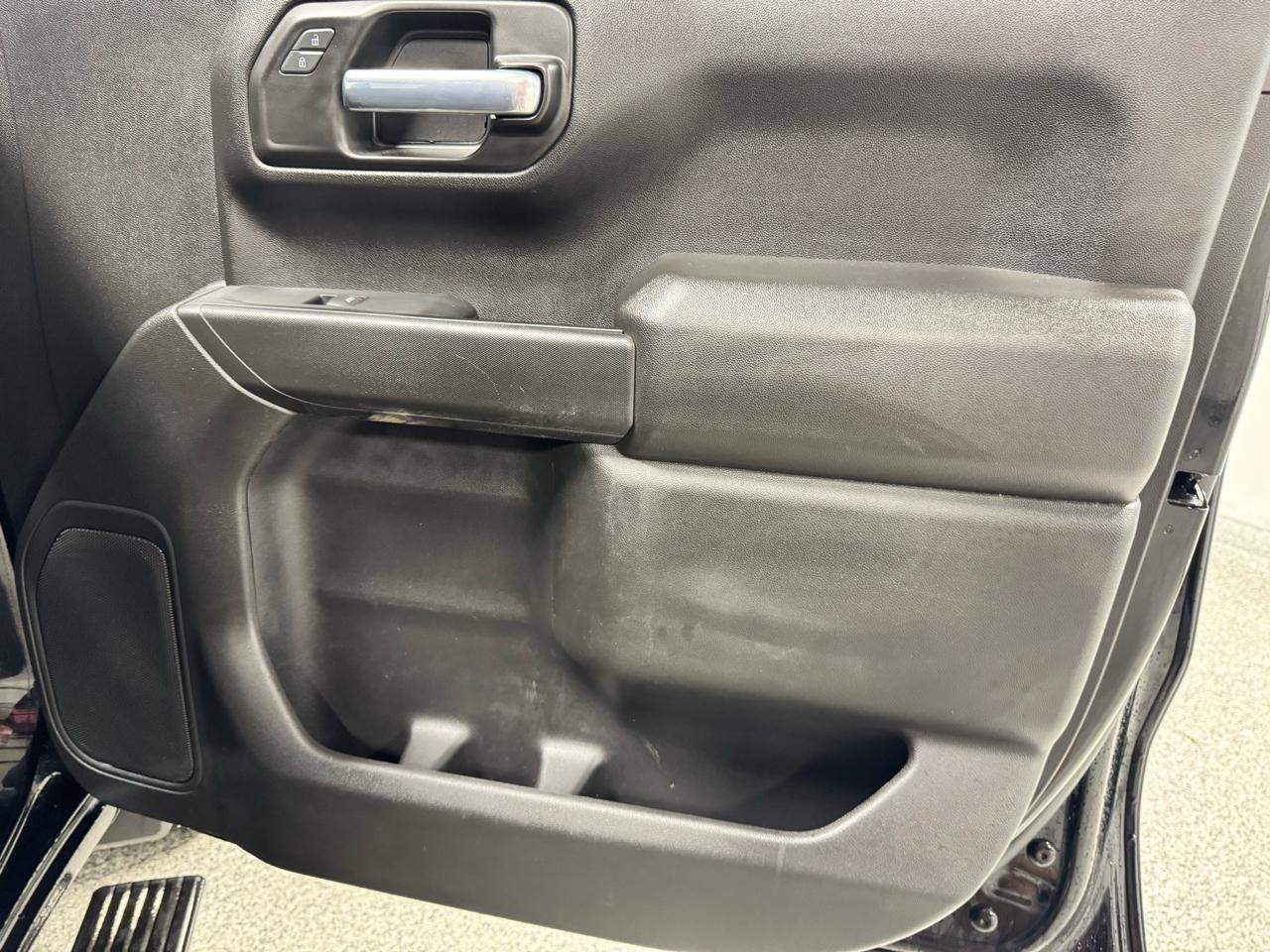 GMC Sierra 1500 4WD Crew Cab 157" Pro 2022