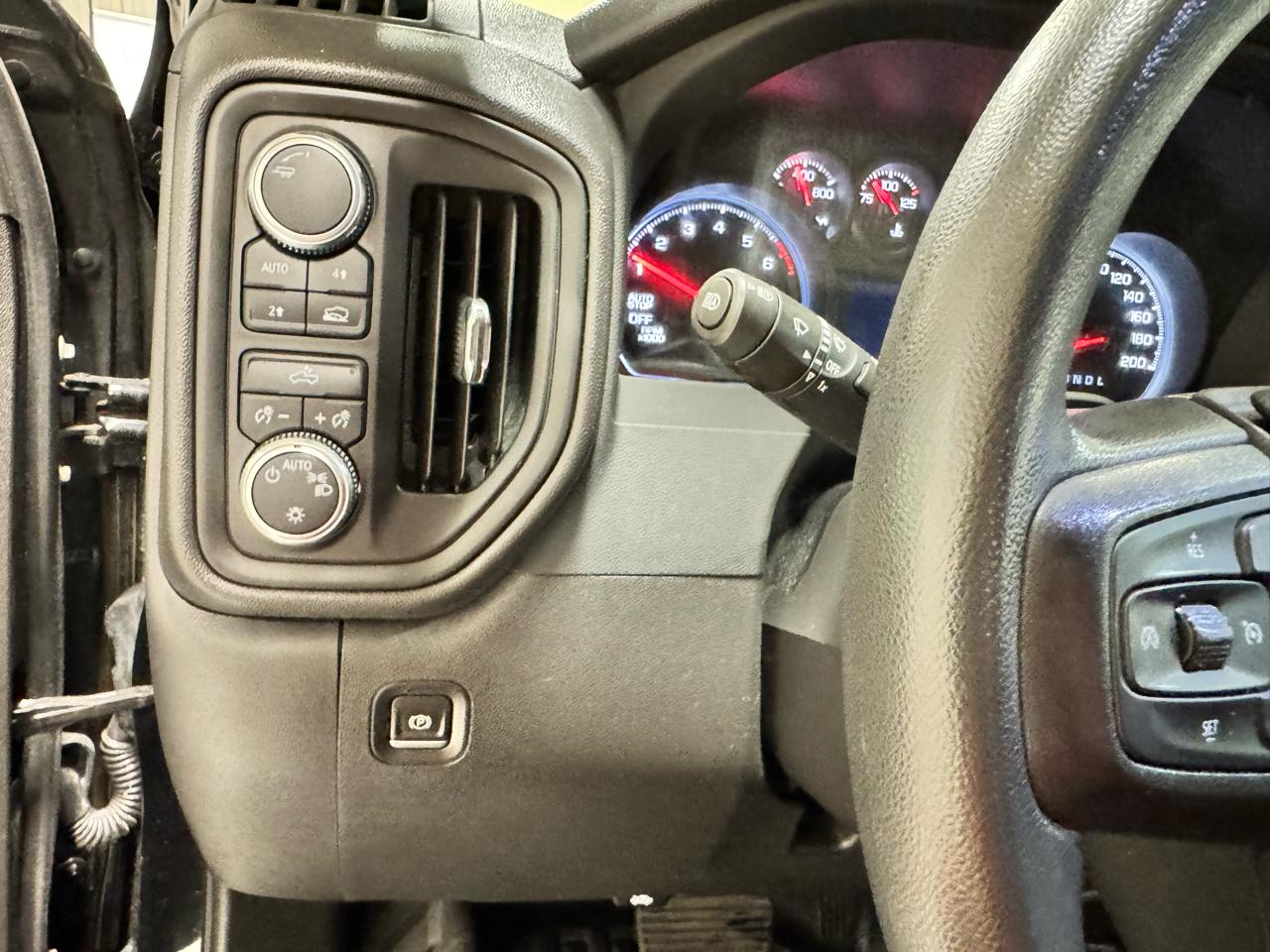 GMC Sierra 1500 4WD Crew Cab 157" Pro 2022
