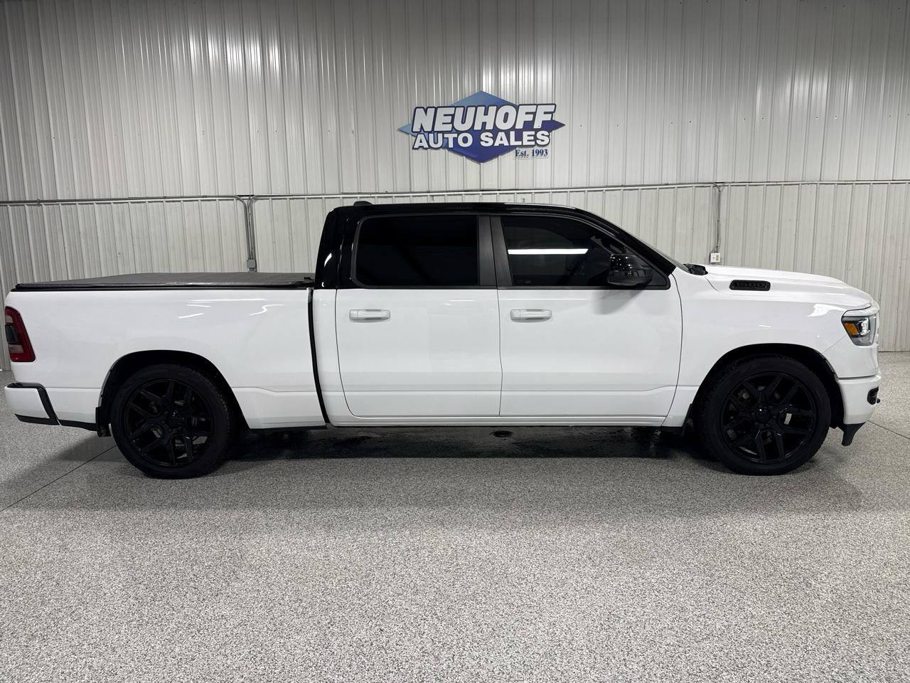 2020 RAM 1500 Big Horn 4x4 Crew Cab 6'4" Box