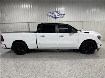 2020 RAM 1500 Big Horn 4x4 Crew Cab 6'4" Box