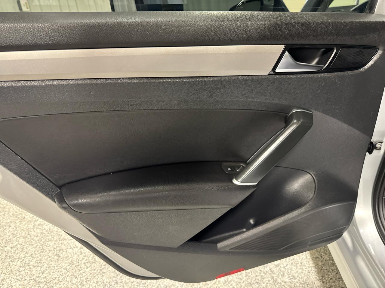 Volkswagen Passat 2.0T SE Auto 2020