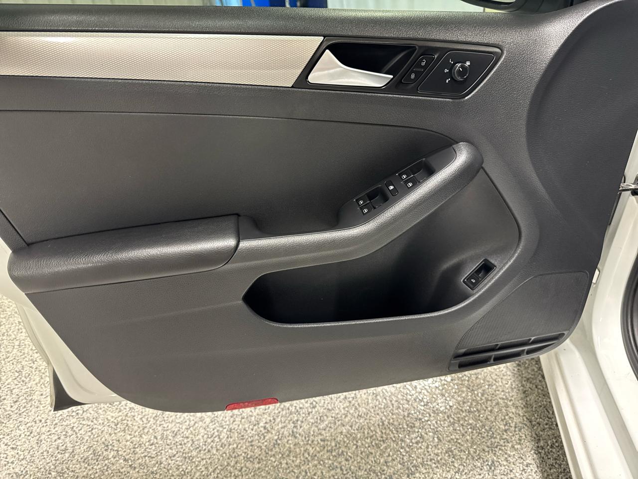 Volkswagen Jetta 1.4T SE Auto 2017