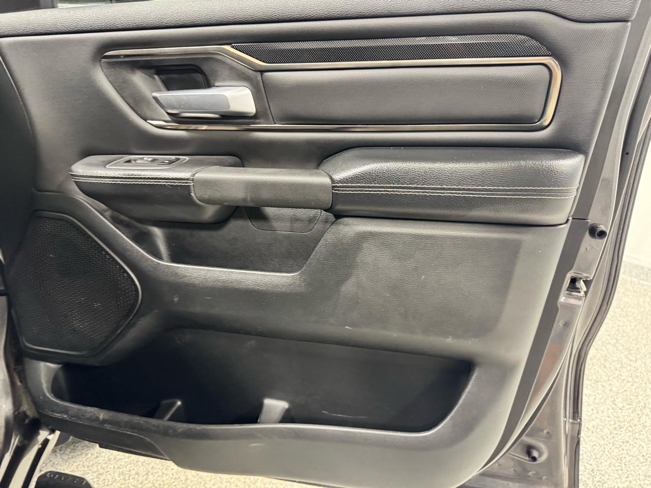 RAM 1500 Sport 4x4 Crew Cab 6'4" Box 2022