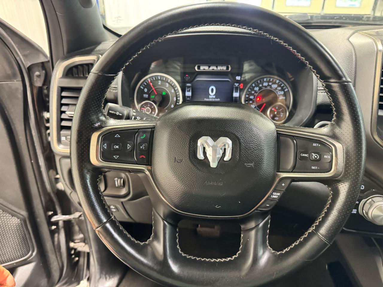 RAM 1500 Sport 4x4 Crew Cab 6'4" Box 2022