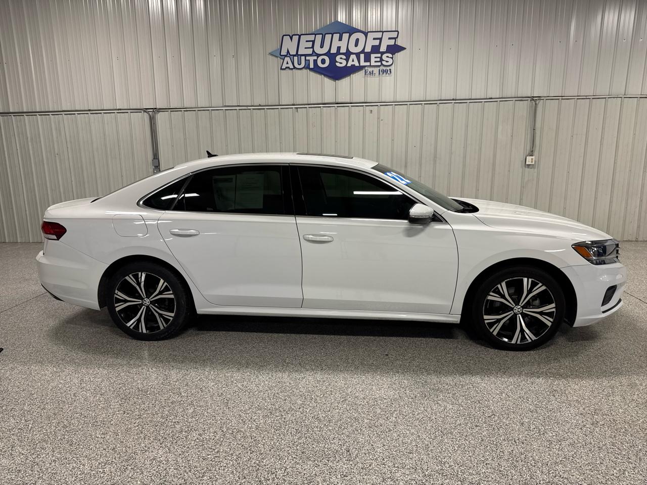 2022 Volkswagen Passat 2.0T SE Auto