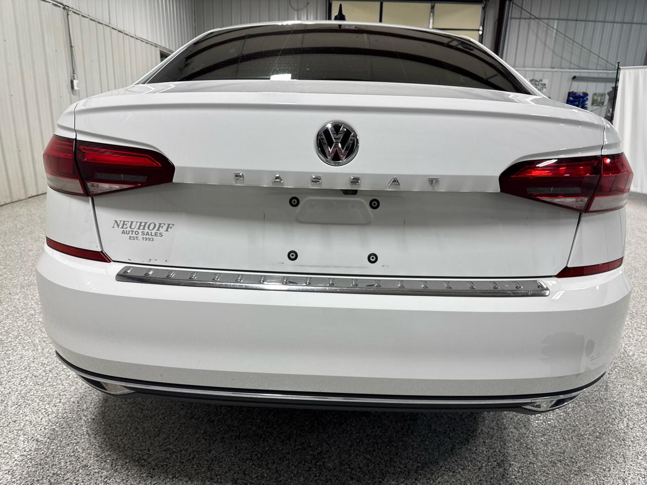 Volkswagen Passat 2.0T SE Auto 2022