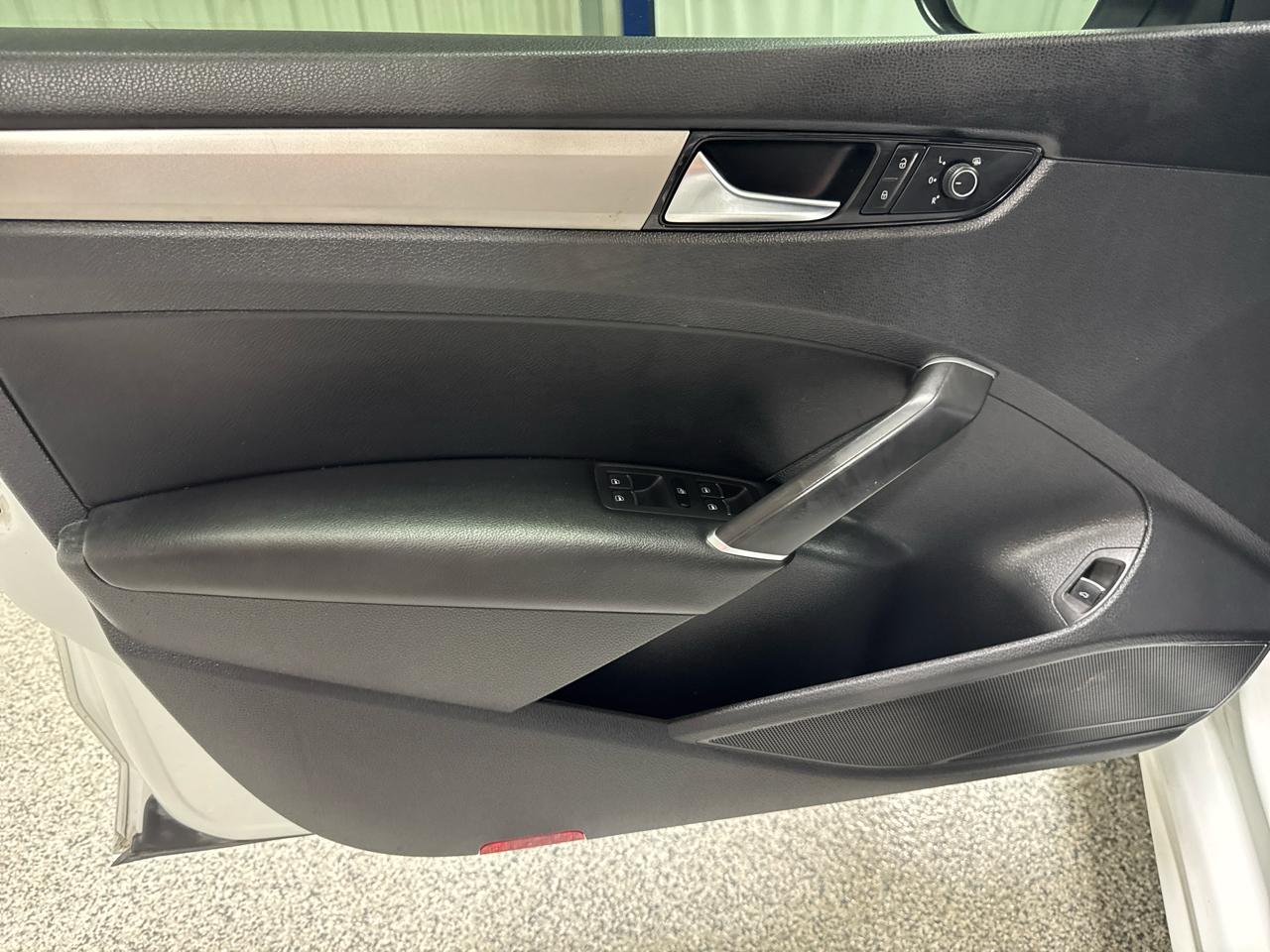 Volkswagen Passat 2.0T SE Auto 2022