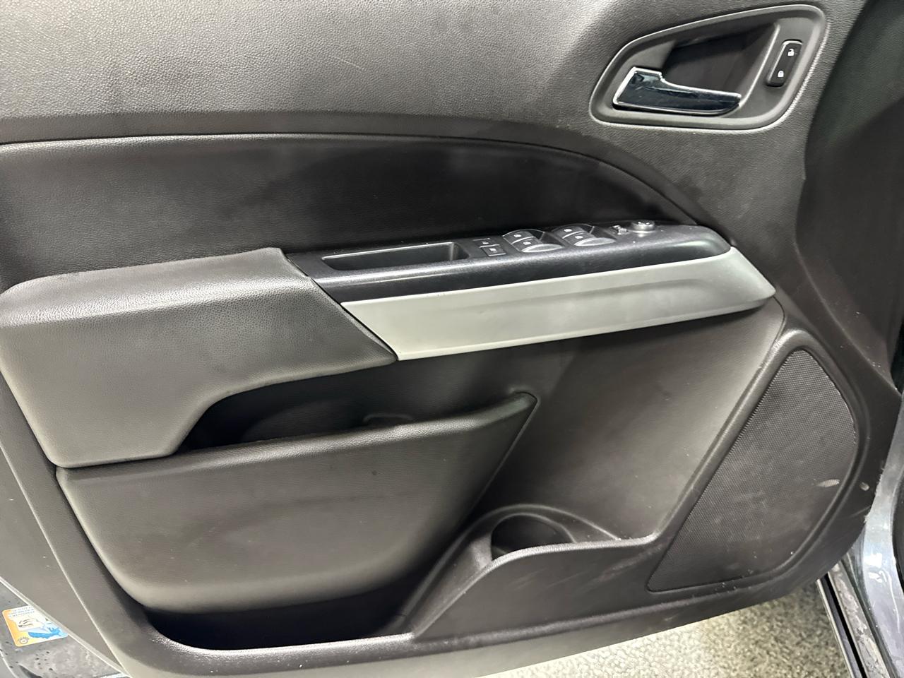 Chevrolet Colorado 2WD Crew Cab 128.3" LT 2015