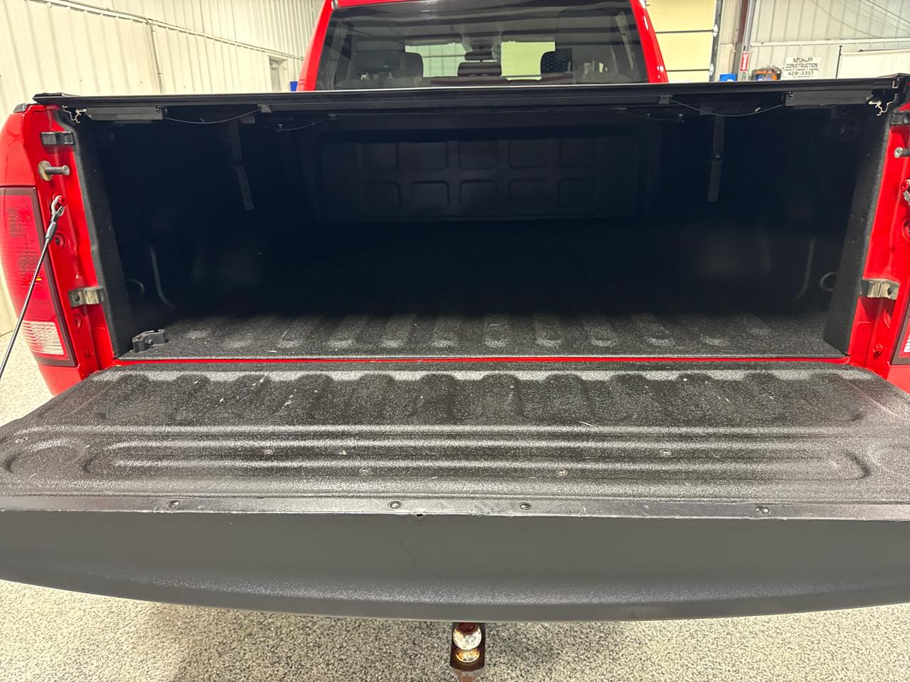RAM 1500 Express 4x4 Crew Cab 5'7" Box 2017
