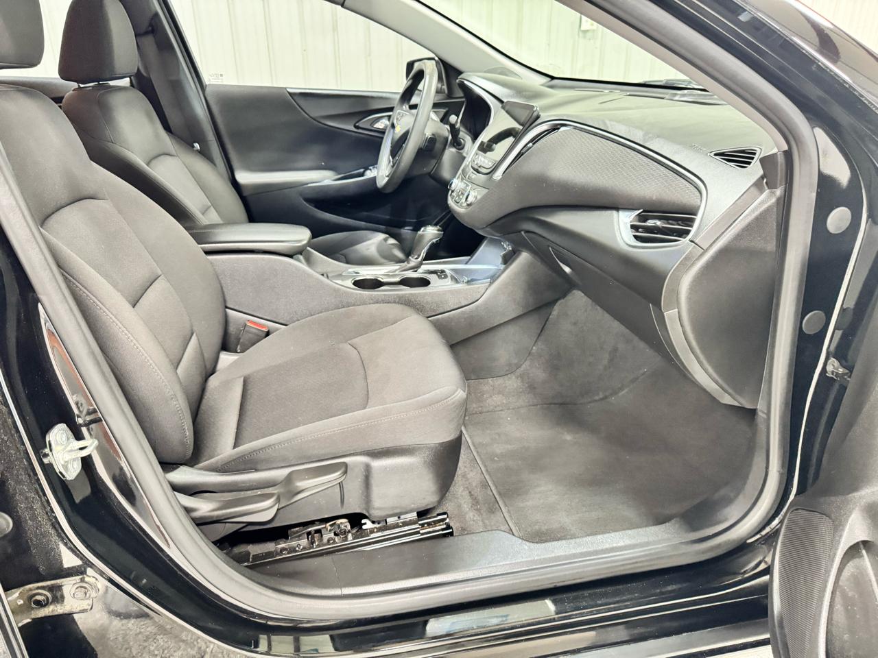 Chevrolet Malibu 4dr Sdn LT 2020
