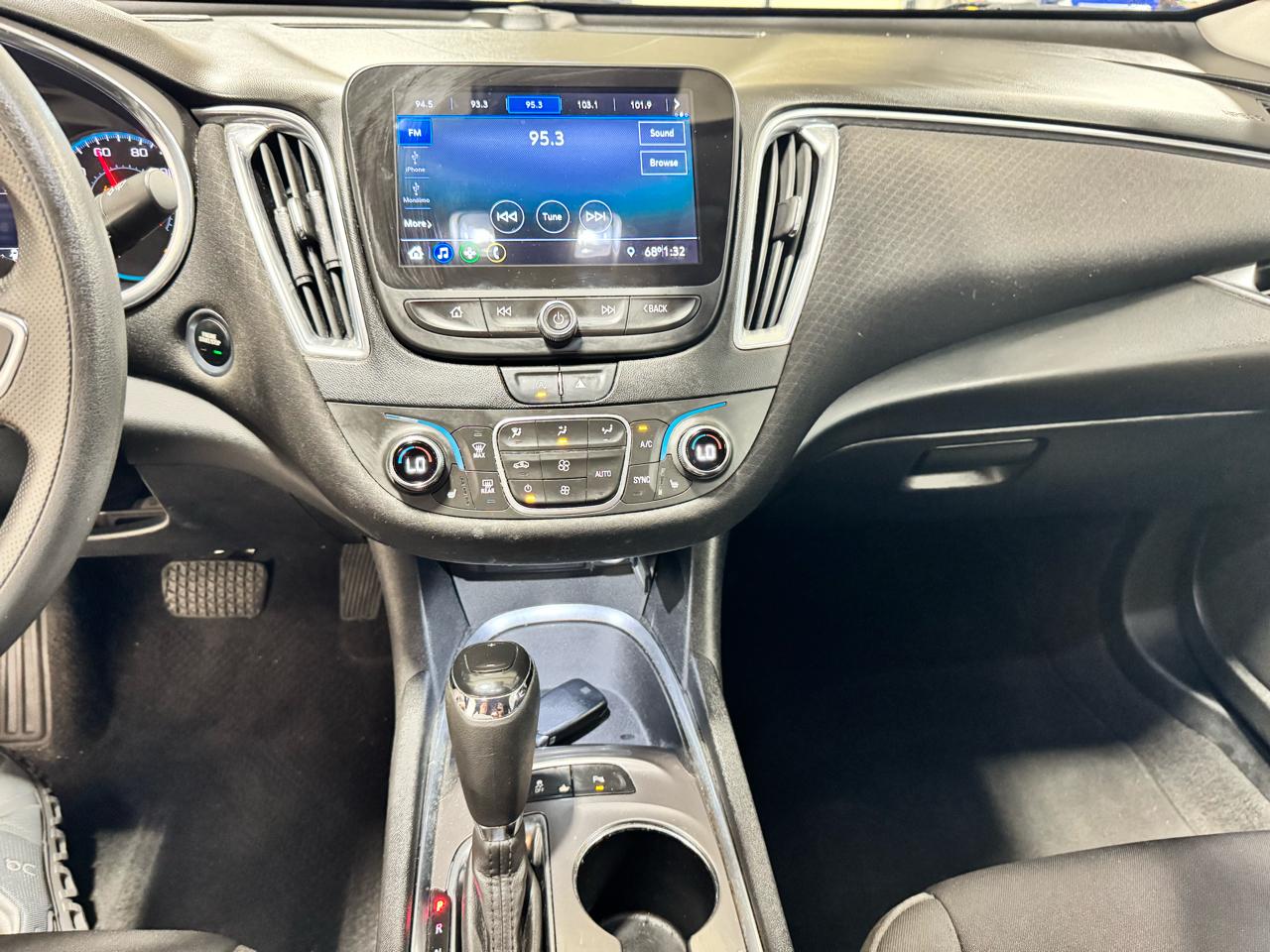 Chevrolet Malibu 4dr Sdn LT 2020