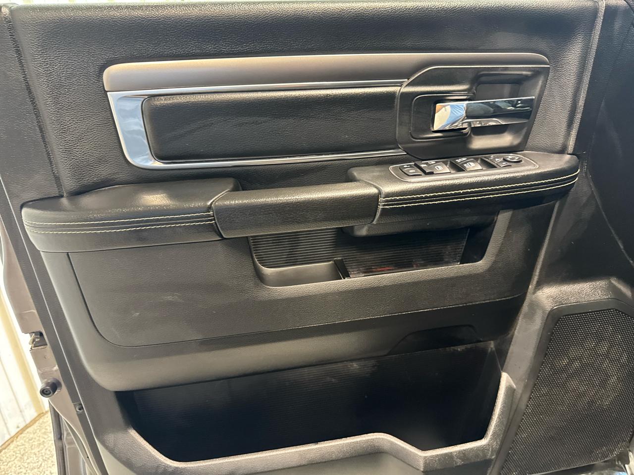 RAM 1500 Classic Warlock 4x4 Quad Cab 6'4" Box 2021