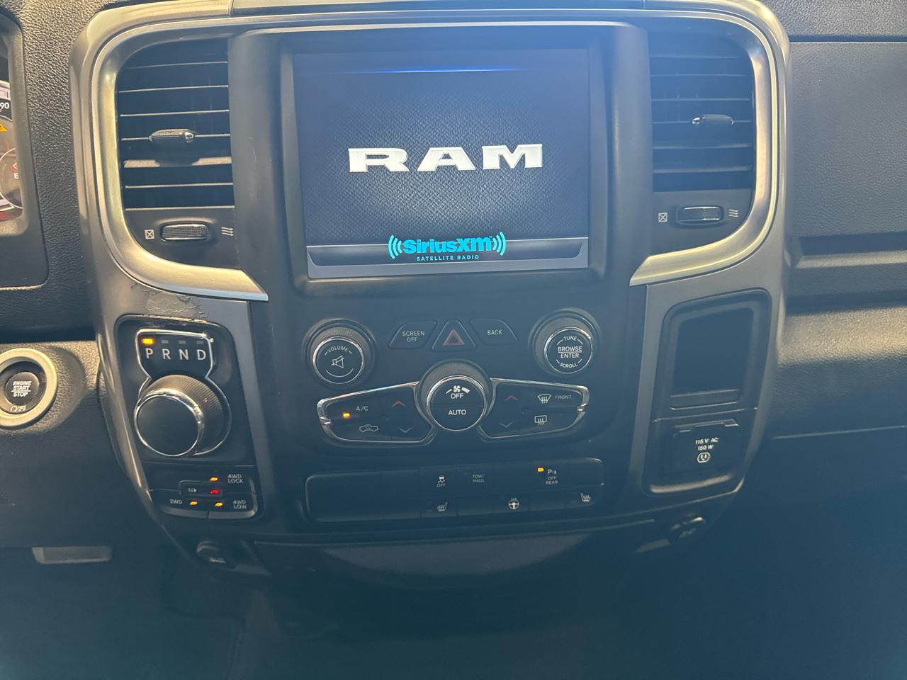 RAM 1500 Classic Warlock 4x4 Quad Cab 6'4" Box 2021