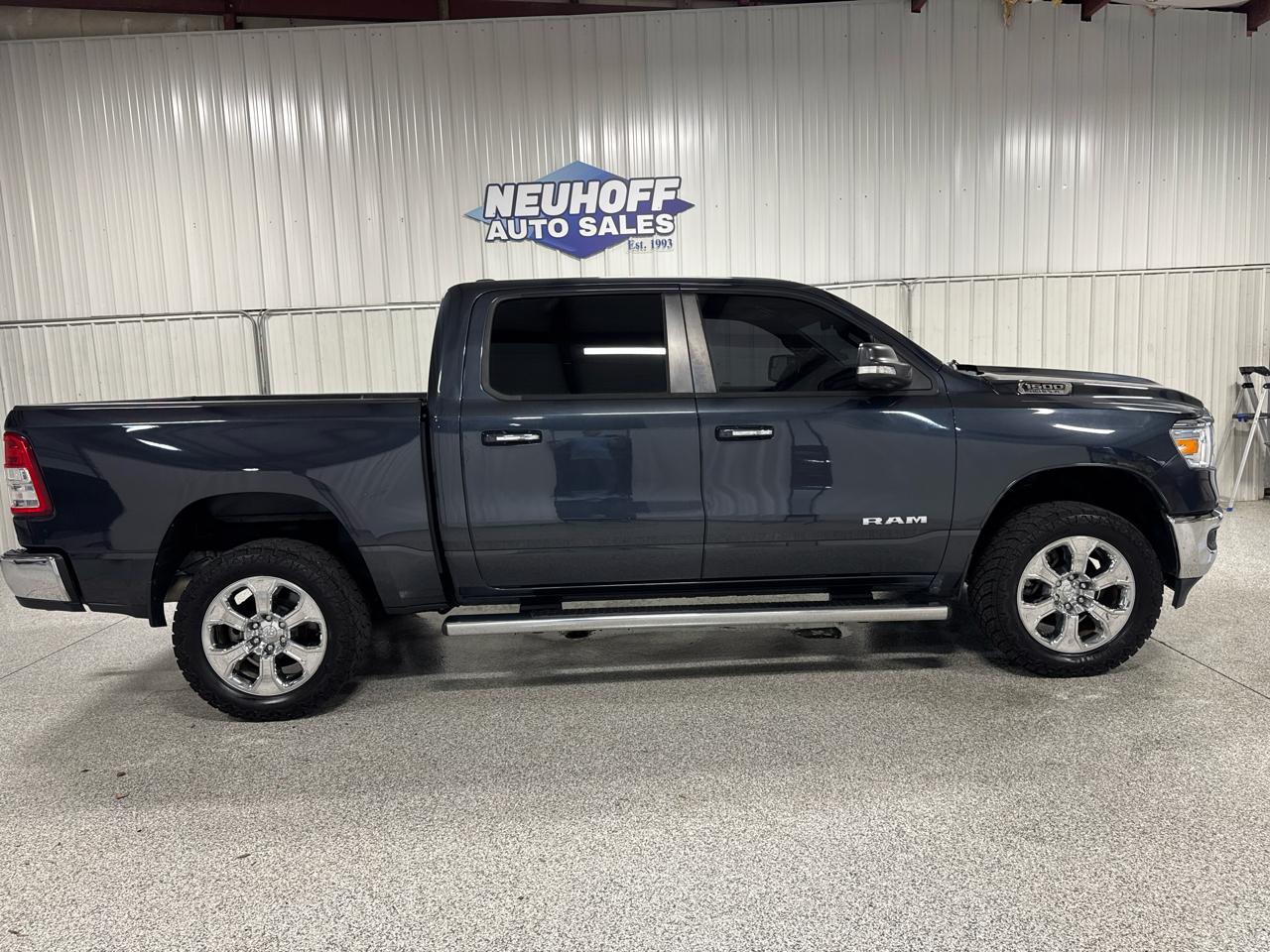 2020 RAM 1500 Big Horn 4x2 Crew Cab 5'7" Box
