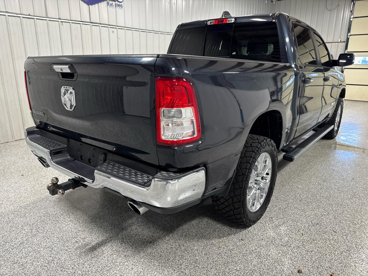 RAM 1500 Big Horn 4x2 Crew Cab 5'7" Box 2020