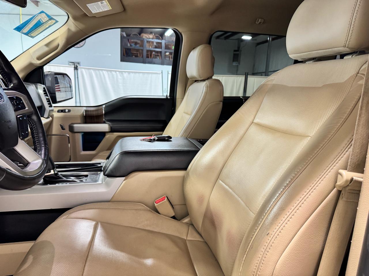 Ford F-150 Lariat 4WD SuperCrew 5.5' Box 2017