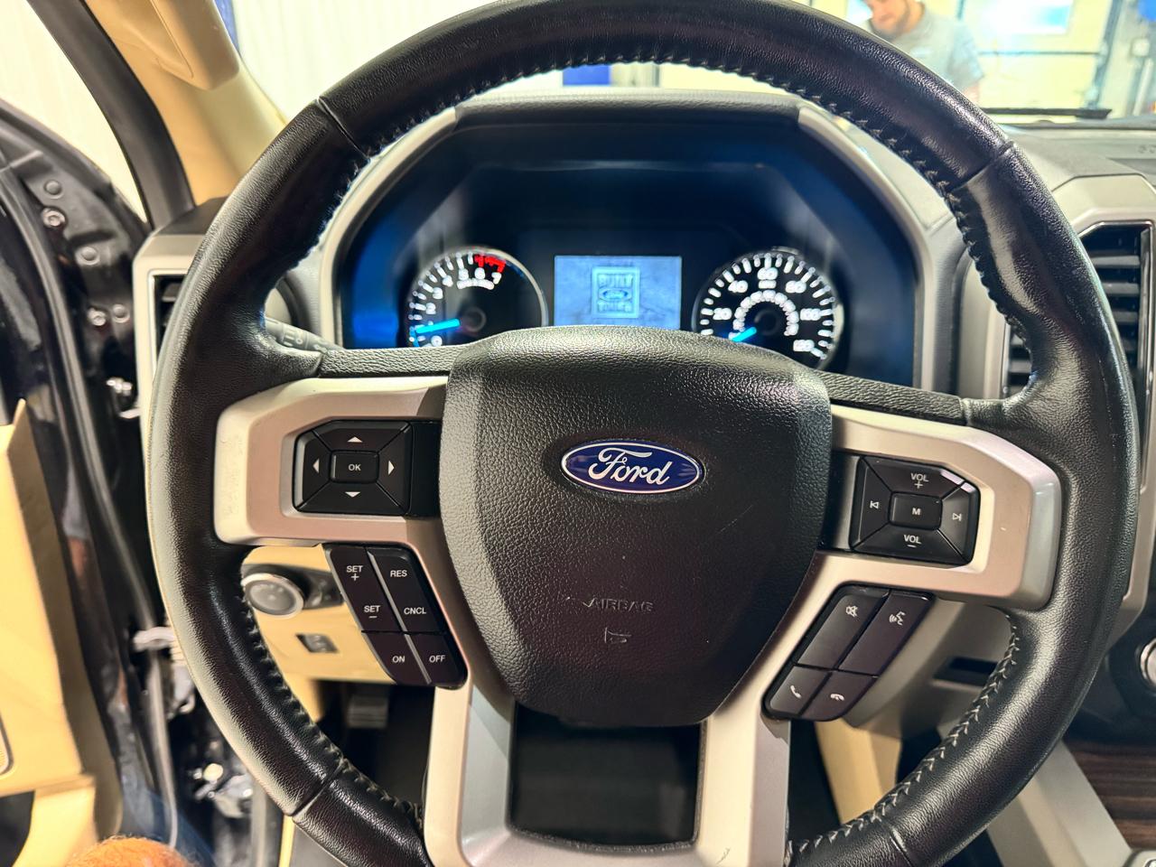 Ford F-150 Lariat 4WD SuperCrew 5.5' Box 2017