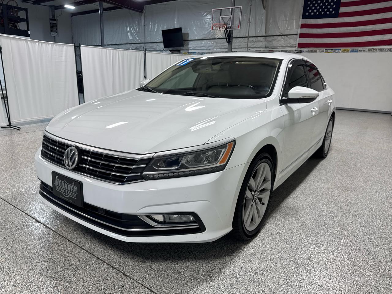 Volkswagen Passat 1.8T SEL Premium Auto 2017