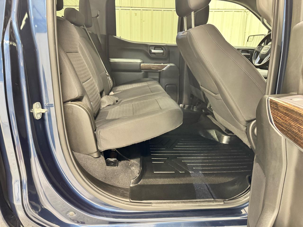 GMC Sierra 1500 4WD Crew Cab 147" SLE 2020