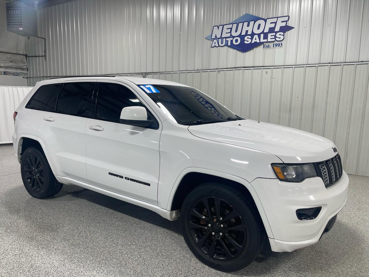 2017 Jeep Grand Cherokee Altitude 4x4 *Ltd Avail*