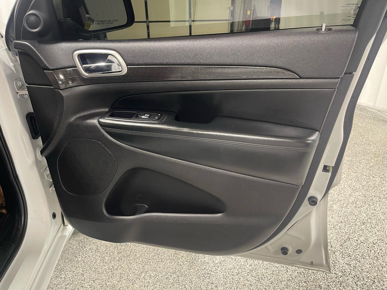 Jeep Grand Cherokee Altitude 4x4 *Ltd Avail* 2017