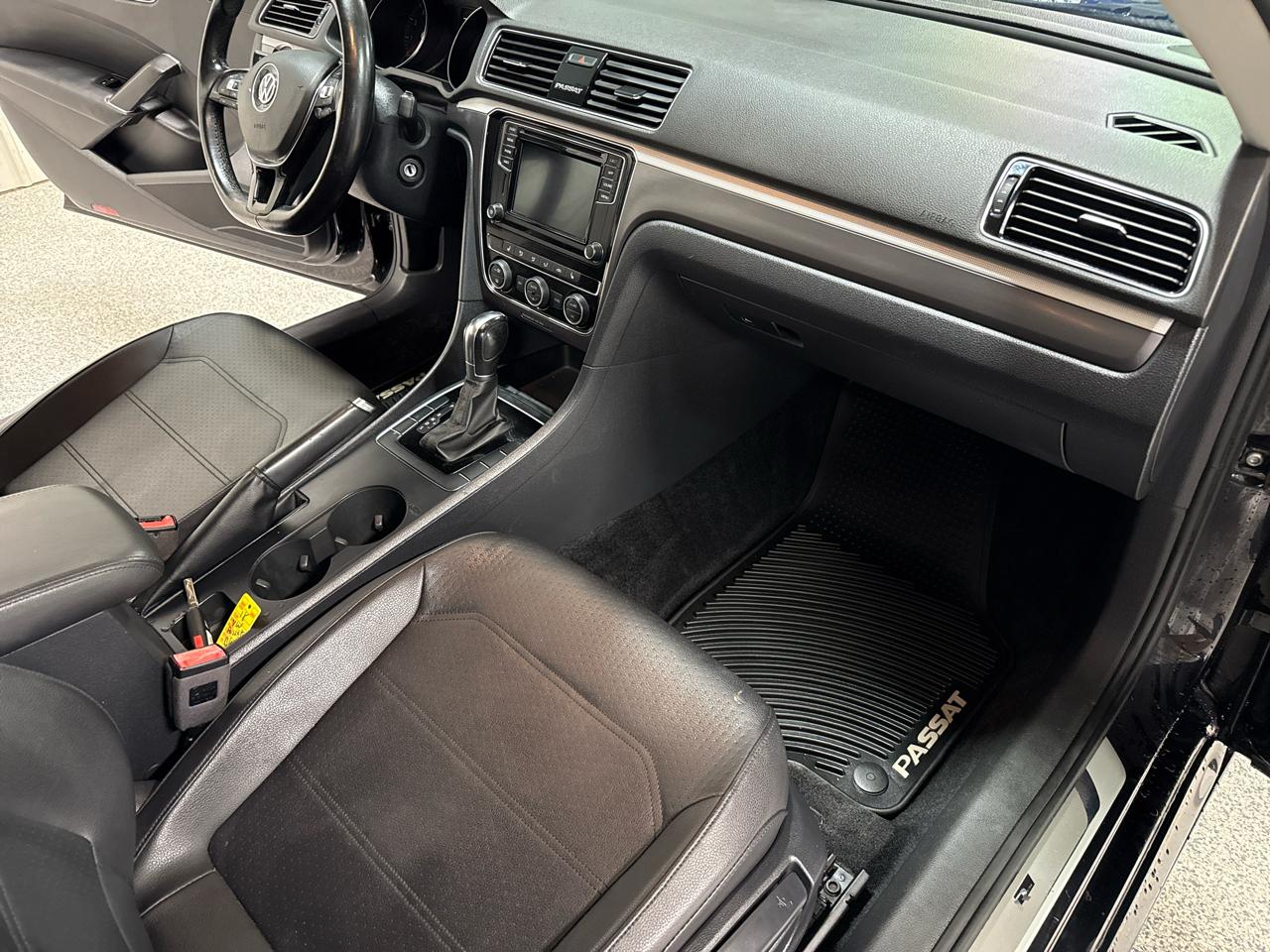 Volkswagen Passat 2.0T S Auto 2018
