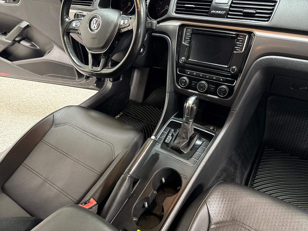 Volkswagen Passat 2.0T S Auto 2018