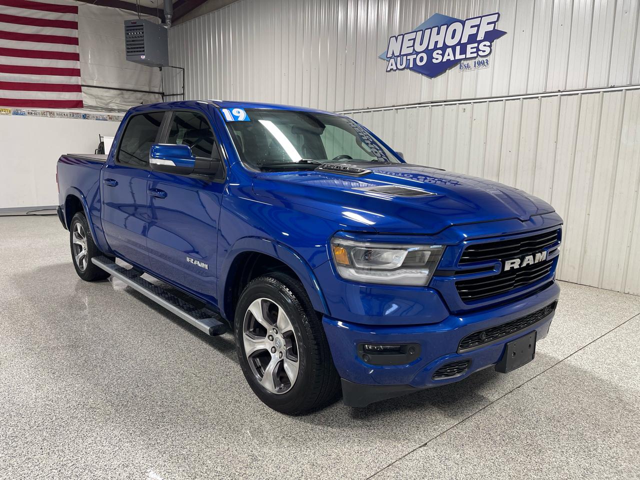 RAM 1500 Laramie 4x4 Crew Cab 5'7" Box 2019