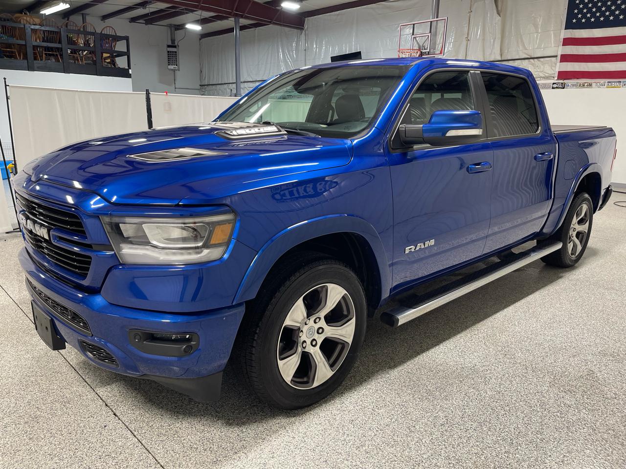 RAM 1500 Laramie 4x4 Crew Cab 5'7" Box 2019
