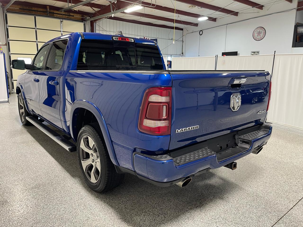 RAM 1500 Laramie 4x4 Crew Cab 5'7" Box 2019