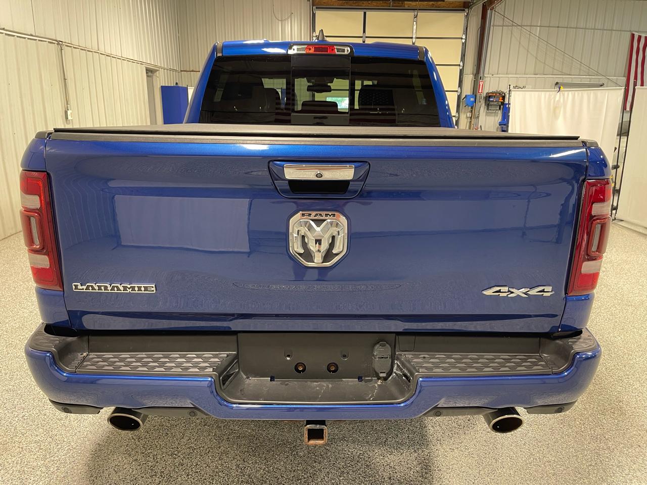 RAM 1500 Laramie 4x4 Crew Cab 5'7" Box 2019