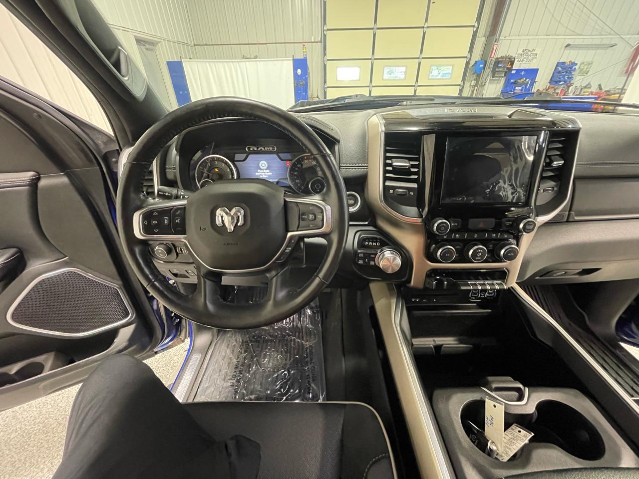 RAM 1500 Laramie 4x4 Crew Cab 5'7" Box 2019